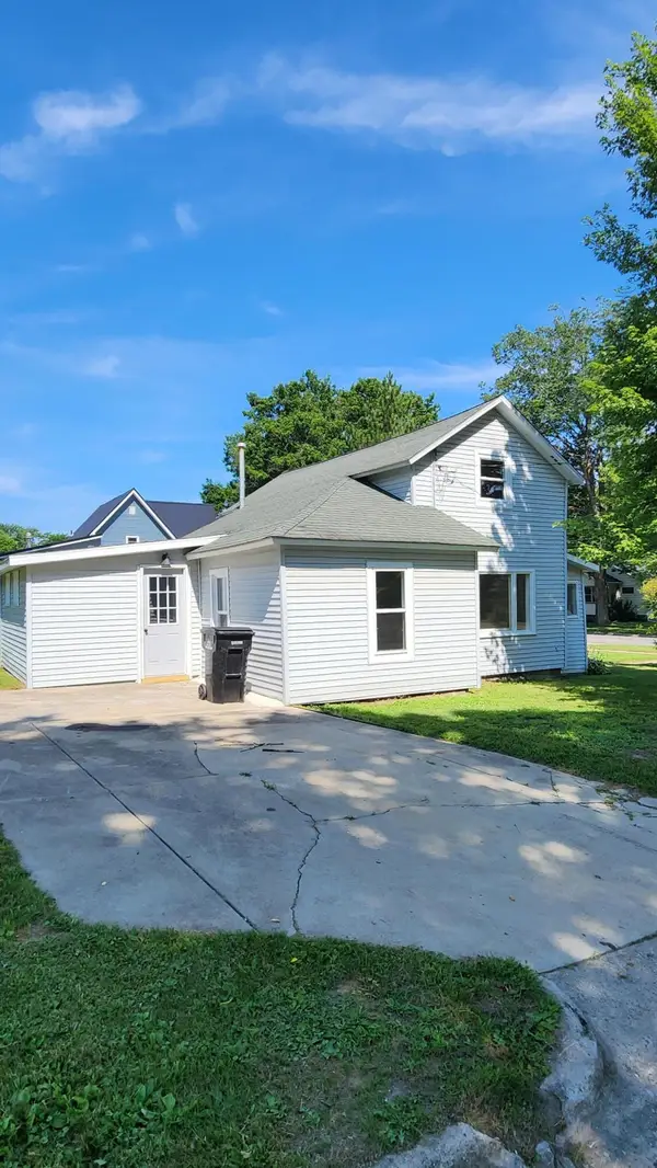 436 E Marshall Street, Hastings, MI 49058