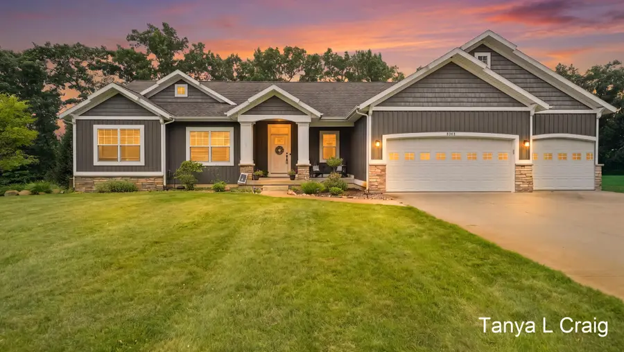9266 Trafalgar Drive Se, Alto, MI 49302 - #3