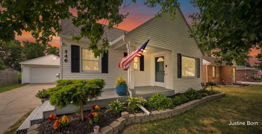 546 Ferris Street Nw, Grand Rapids, MI 49544 - #2