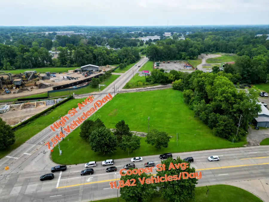 1305 S Cooper Street, Jackson, MI 49203 - #2