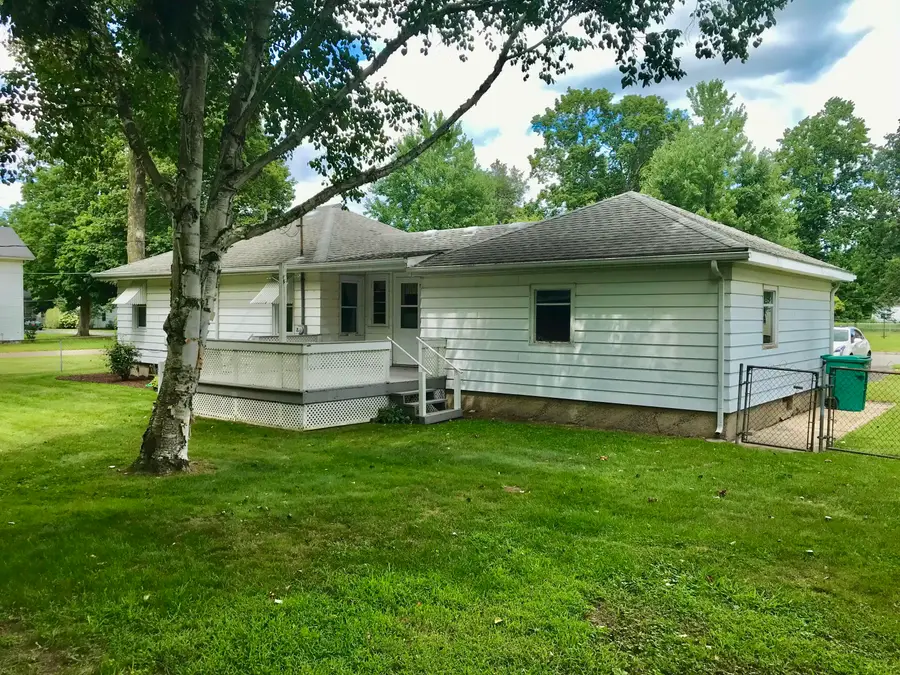 740 White Pigeon Street, Constantine, MI 49042 - #3