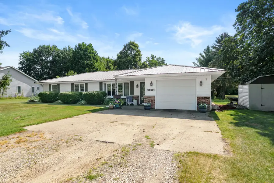 54577 Silver Street, Mendon, MI 49072 - #2
