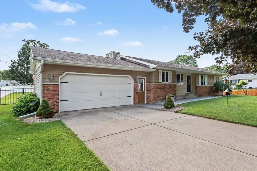 47401 Klett Road, Paw Paw, MI 49079 - #2