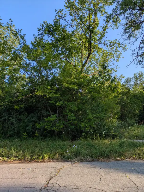 2640 W Forest Avenue, Detroit, MI 48208