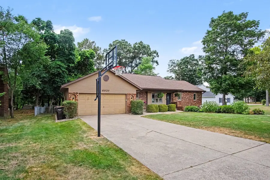 6937 Youngstown Avenue, Hudsonville, MI 49426 - #3