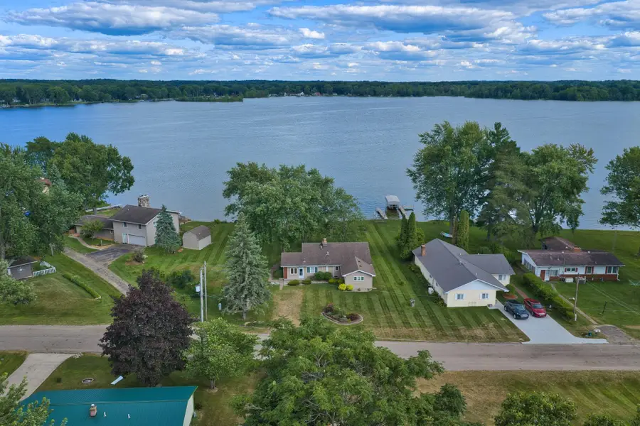 201 Lakeside Drive, Quincy, MI 49082 - #3