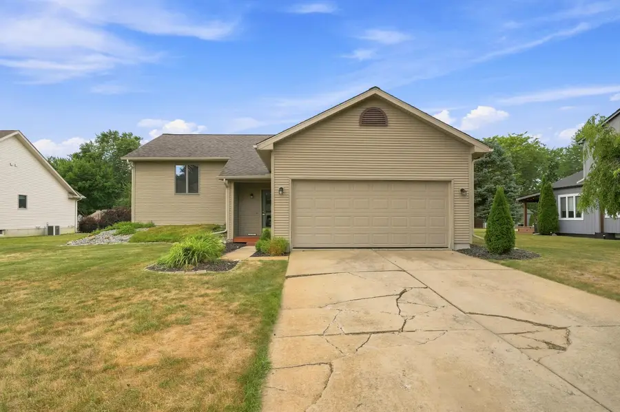 6108 Thorncliff Drive, Swartz Creek, MI 48473 - #3