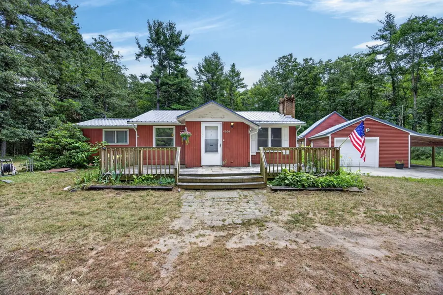 4666 S Locust Avenue, Newaygo, MI 49337 - #3