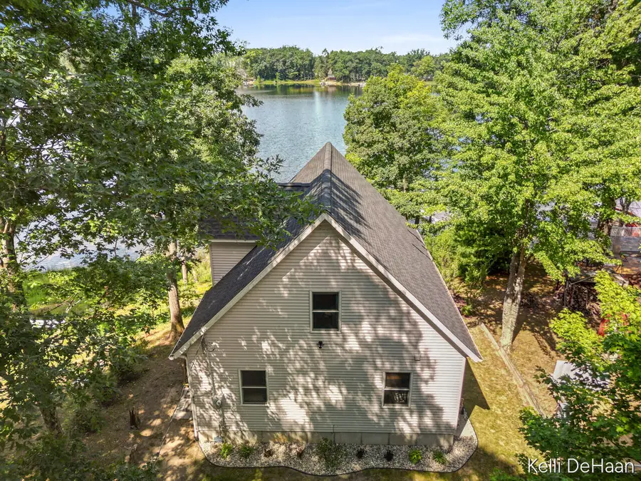 12045 N Lake Avenue, Bitely, MI 49309 - #2