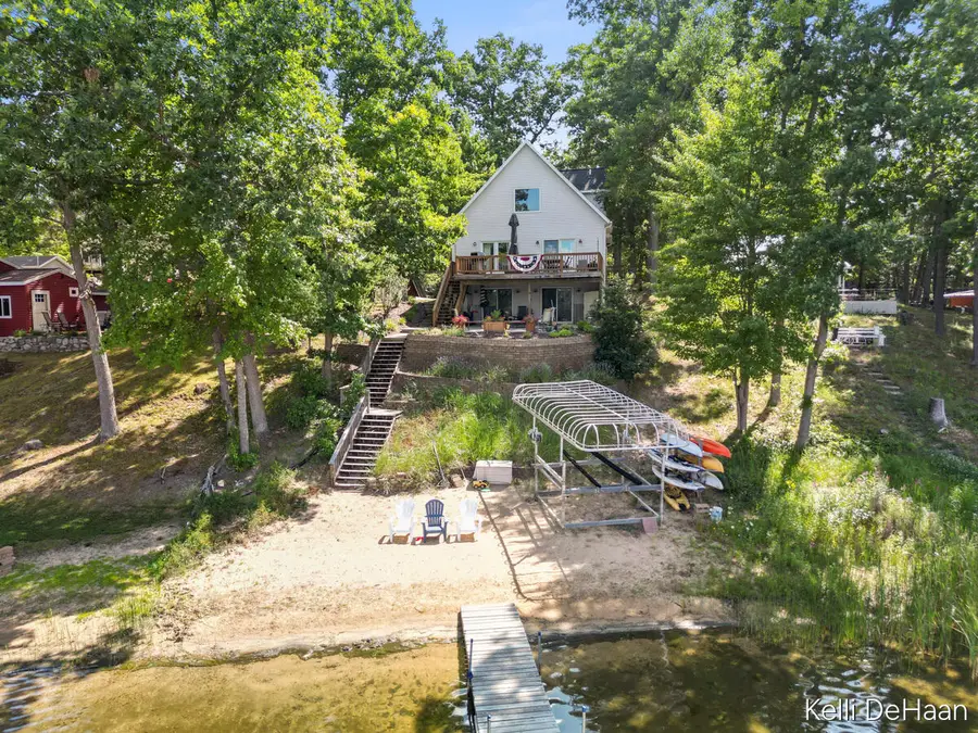 12045 N Lake Avenue, Bitely, MI 49309 - #3