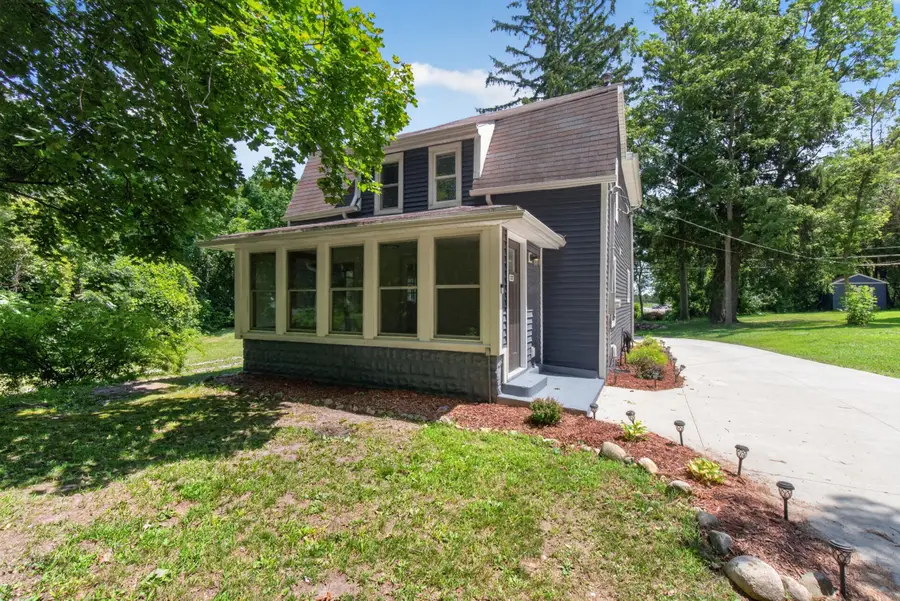 1227 Wayne Street, Jackson, MI 49202 - #3