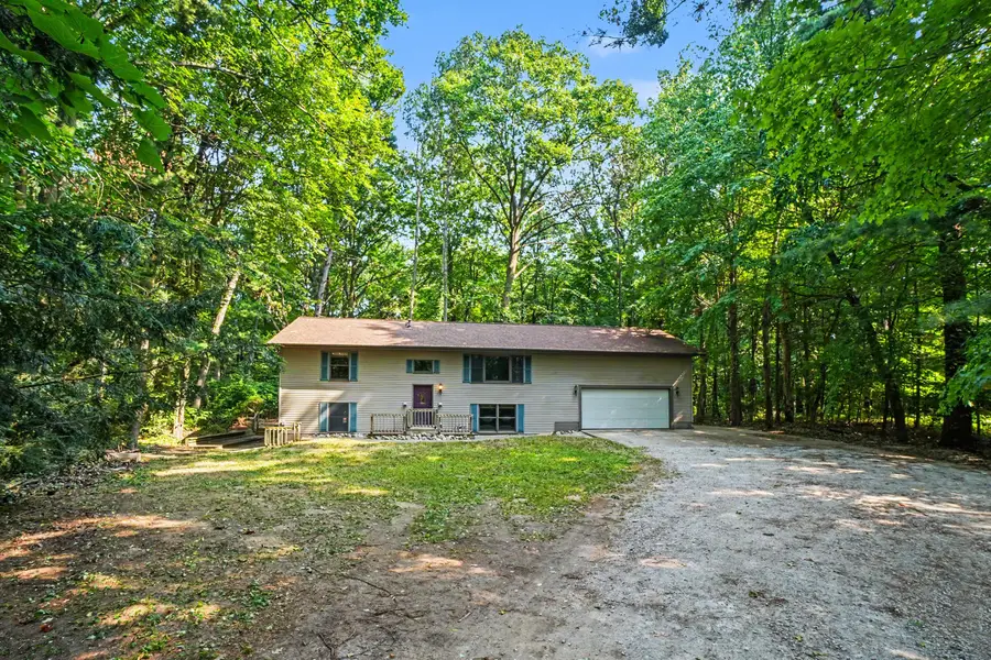 16137 Comstock Street, Grand Haven, MI 49417 - #2