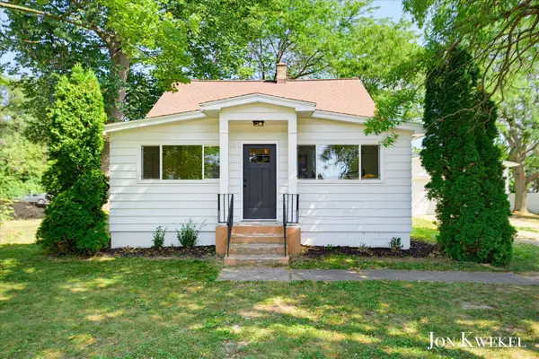 429 NW 6 Mile Road Nw, Comstock Park, MI 49321