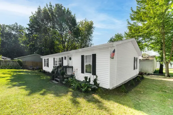 54565 Adams Avenue, Eau Claire, MI 49111
