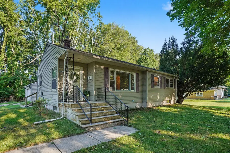 601 Marcelletti Avenue, Paw Paw, MI 49079 - #2