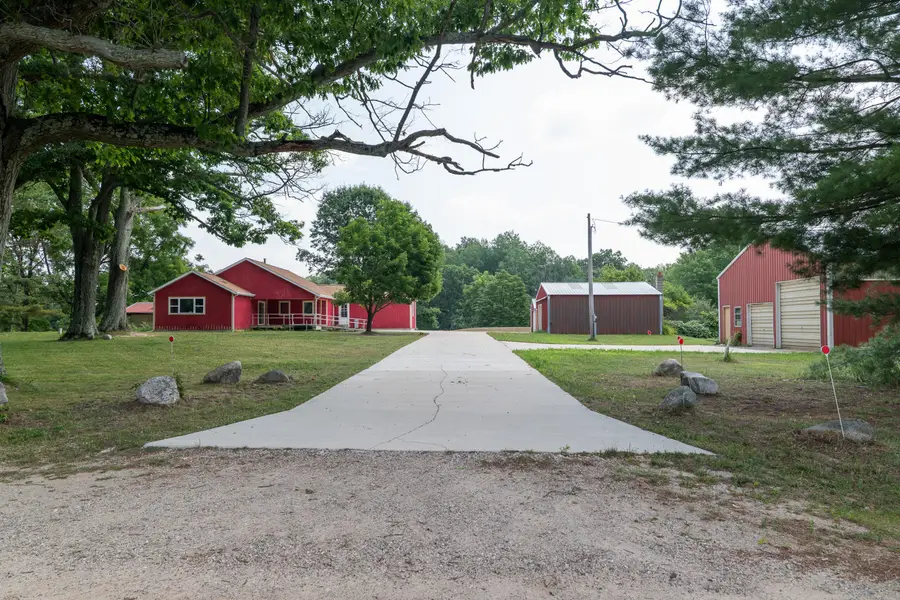 3820 N Beech Avenue, White Cloud, MI 49349 - #2
