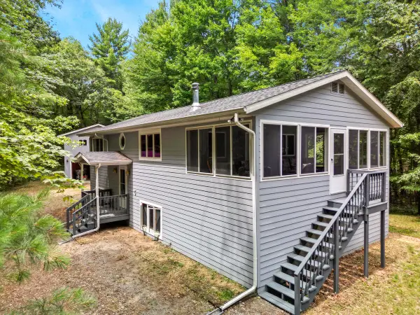 3283 S Spruce Avenue, White Cloud, MI 49349