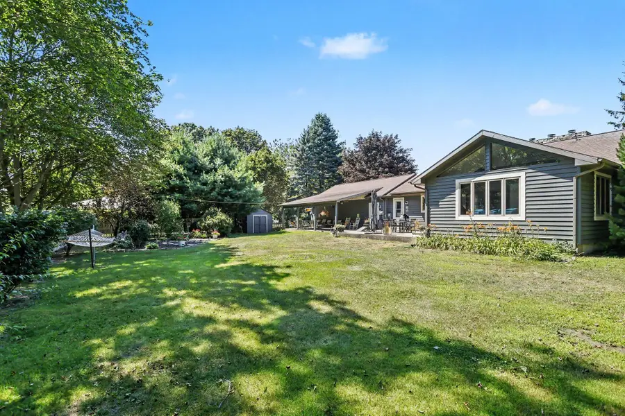 2390 Sycamore Path, Saint Joseph, MI 49085 - #2