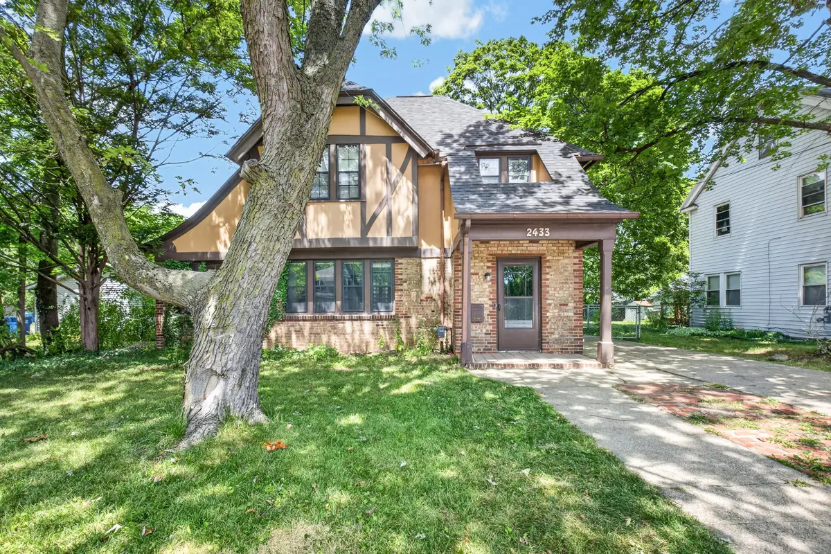 2433 E Main Street, Kalamazoo, MI 49048 - #1