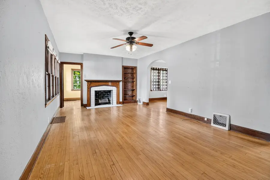 2433 E Main Street, Kalamazoo, MI 49048 - #3