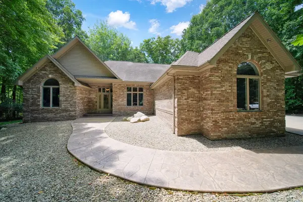 2500 Reynolds Road, Jackson, MI 49201