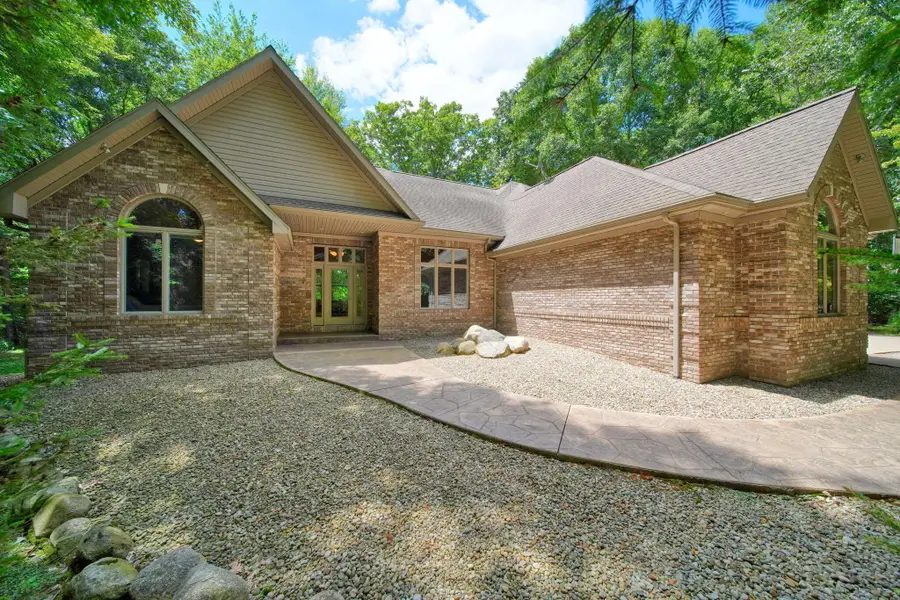 2500 Reynolds Road, Jackson, MI 49201 - #2