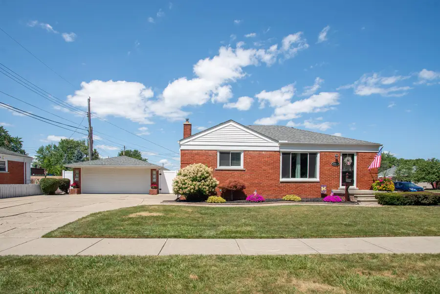 22225 Love Street, Saint Clair Shores, MI 48082 - #2