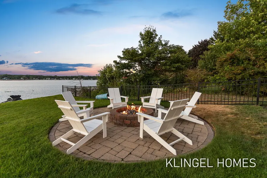 702 Elk Avenue, Spring Lake, MI 49456 - #3