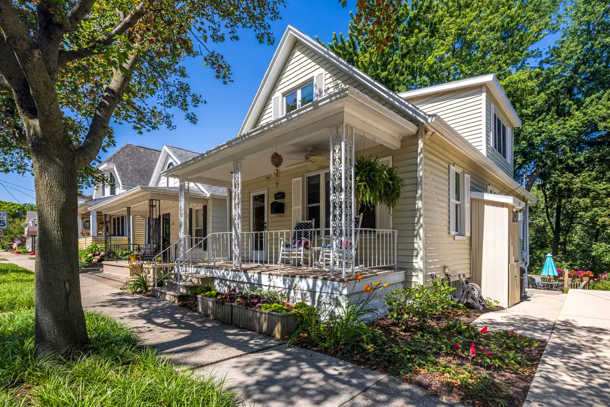 1022 Lake Boulevard, Saint Joseph, MI 49085 - #1
