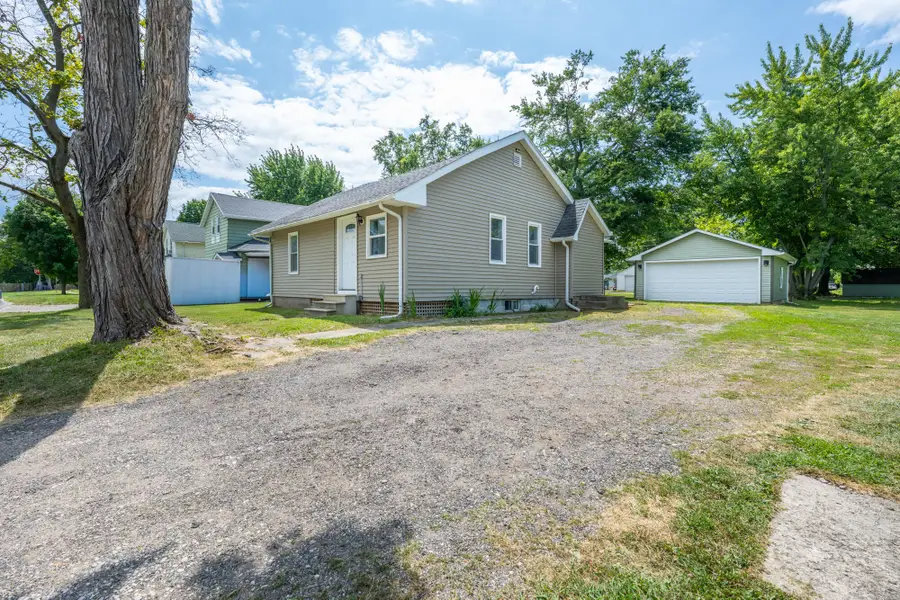 216 Congress Street, Watervliet, MI 49098 - #2