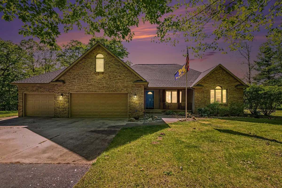 10835 Red Oak Ridge, Howard City, MI 49329 - #1