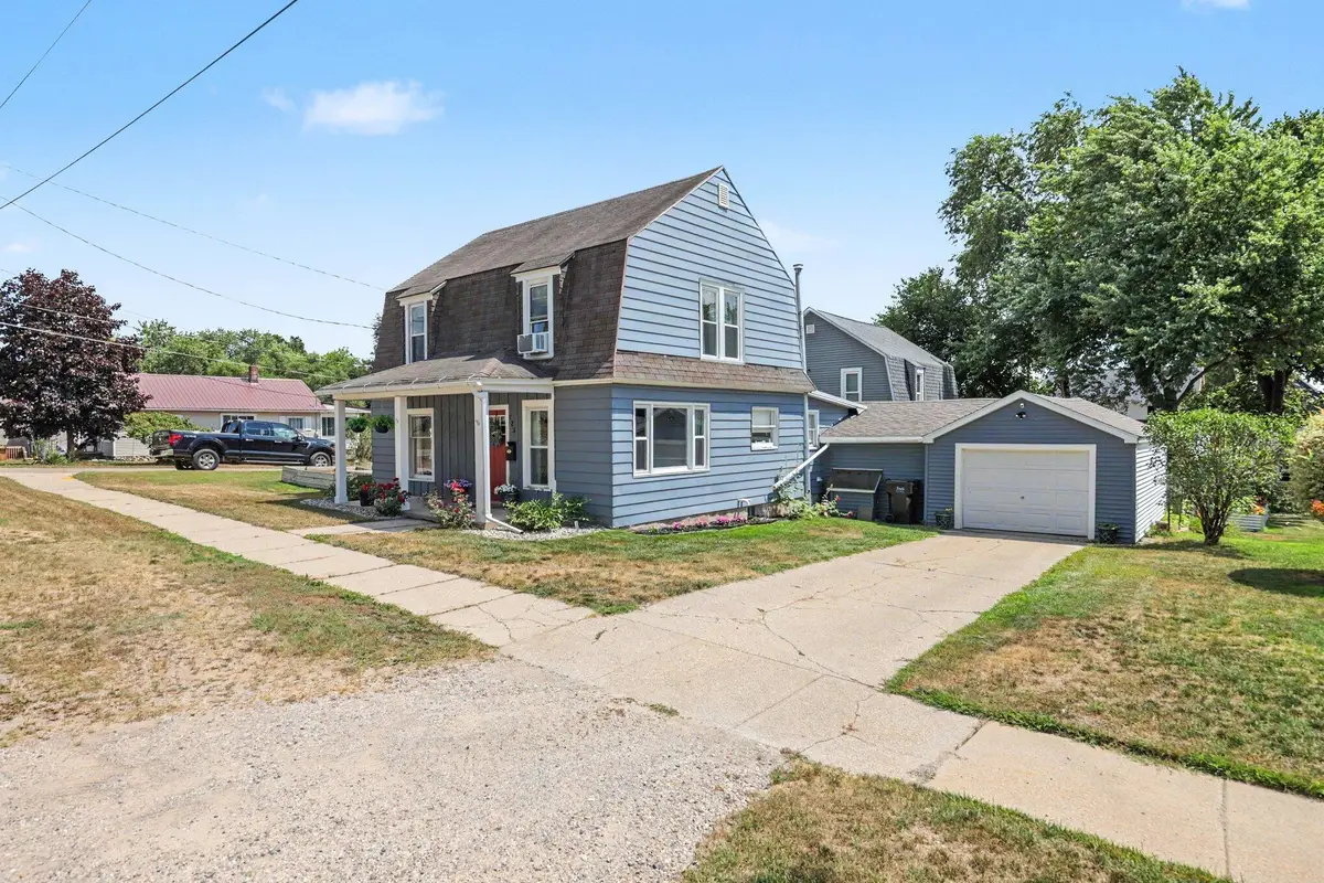 223 Leonard Street, Belding, MI 48809 - #1
