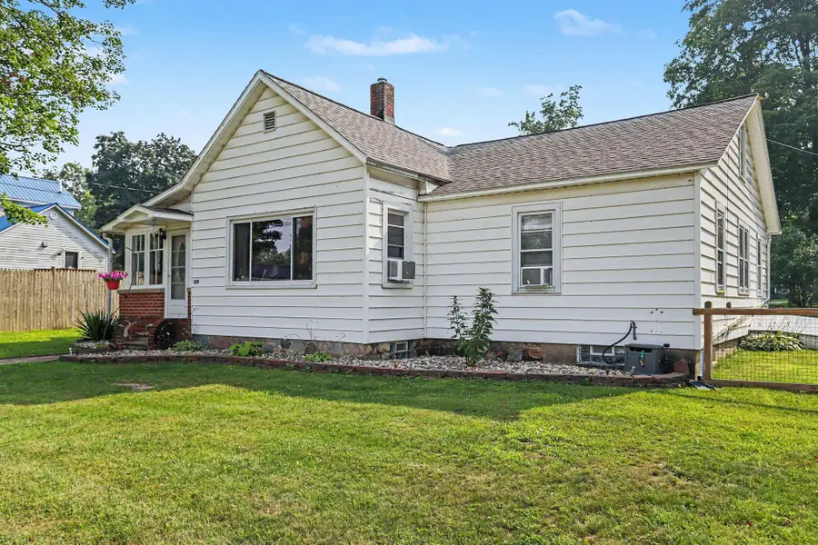 219 N 4th Street, Burr Oak, MI 49030 - #3