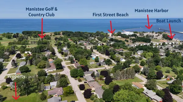 Browning Avenue, Manistee, MI 49660