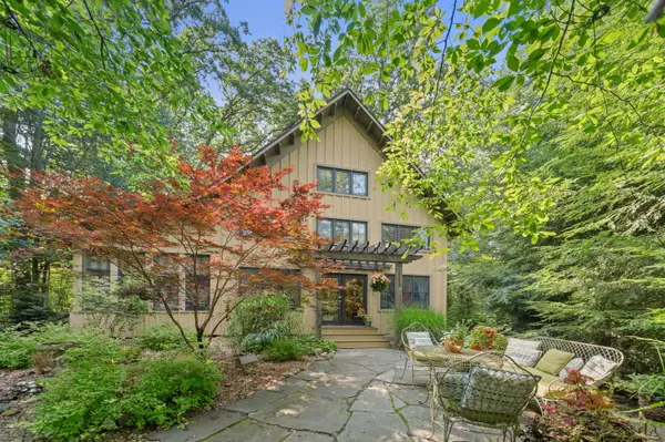 18 Walden Way, New Buffalo, MI 49117
