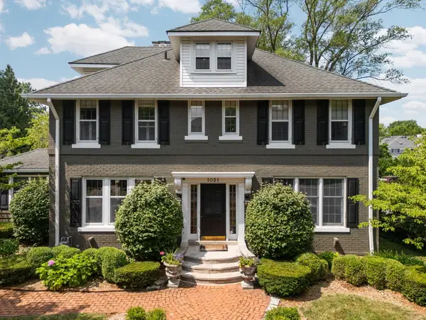 1021 Kensington Avenue, Grosse Pointe, MI 48230