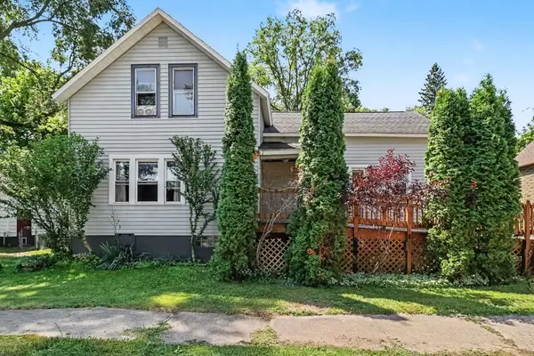 263 10th Street, Manistee, MI 49660