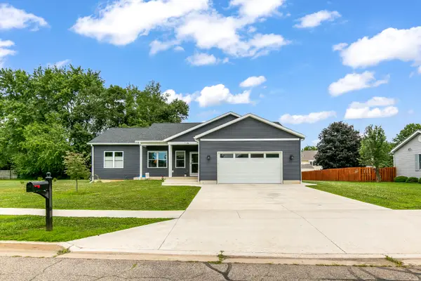 1106 N Galyn Street, Sturgis, MI 49091