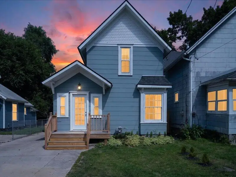 213 N Pleasant Street, Jackson, MI 49202 - #2