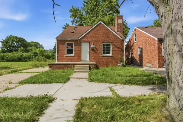 15701 Rossini Drive, Detroit, MI 48205