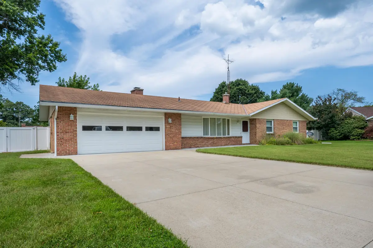5980 Willow Creek Path, Stevensville, MI 49127 - #1