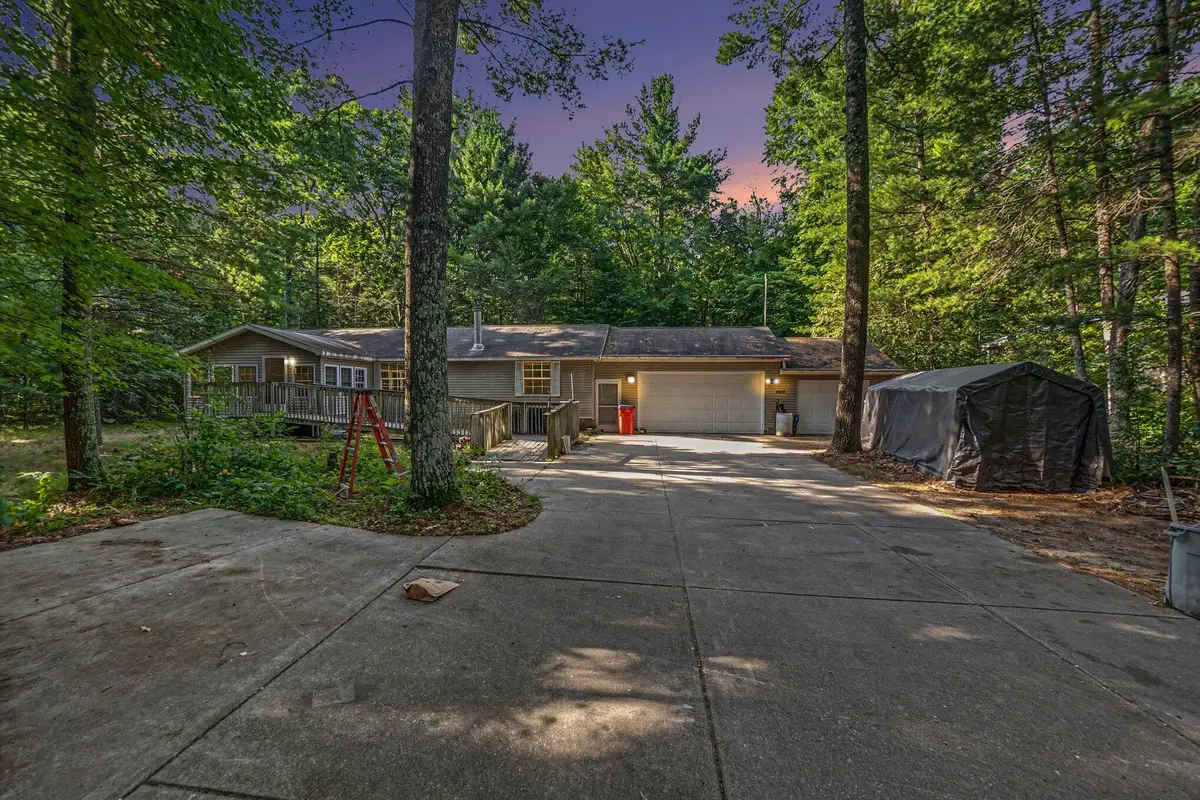 6606 E Hill Street, Newaygo, MI 49337 - #1