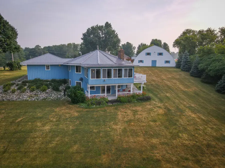 828 Reunion Avenue, Fremont, MI 49412 - #2