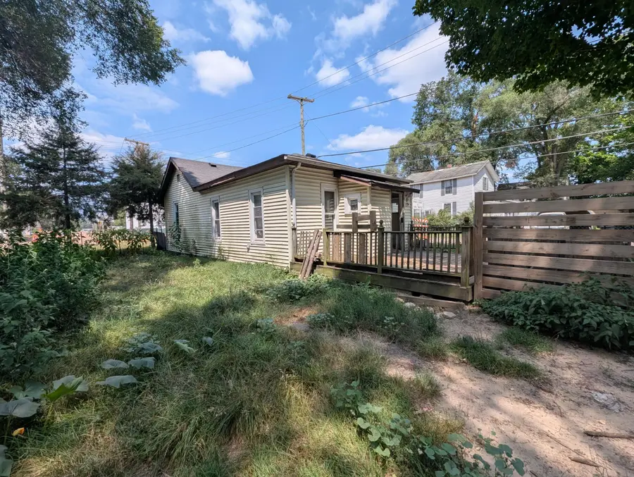 502 W Main Street, Hartford, MI 49057 - #3
