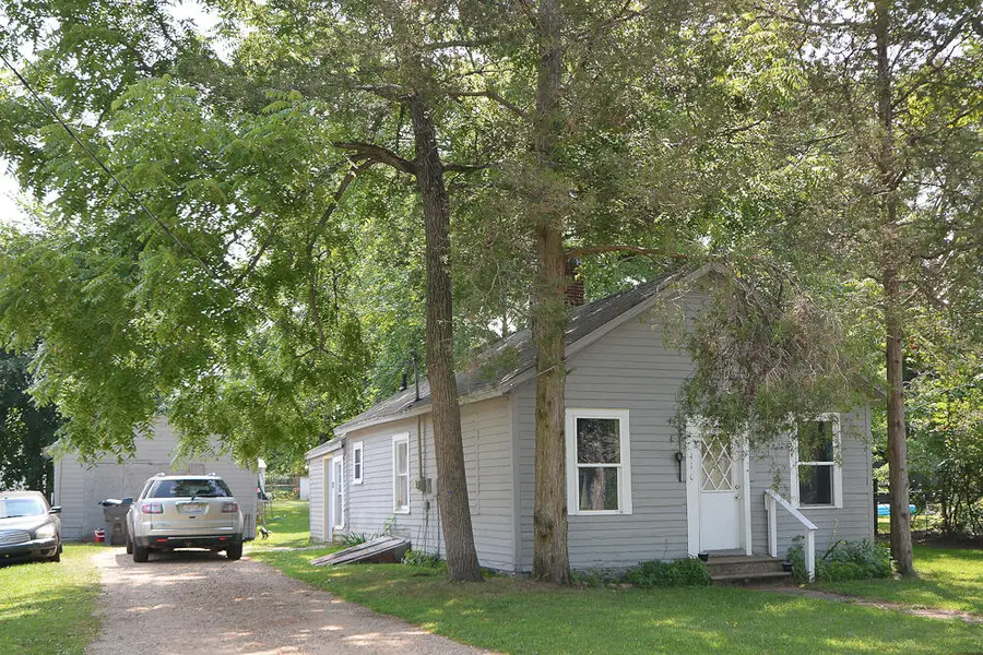410 N Lagrave Street, Paw Paw, MI 49079 - #2