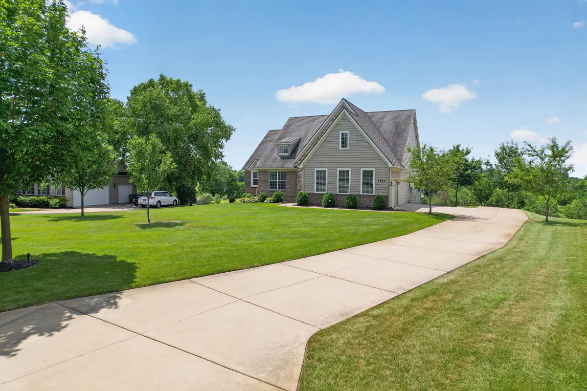 9862 Dublin Drive, Fenton, MI 48430 - #1