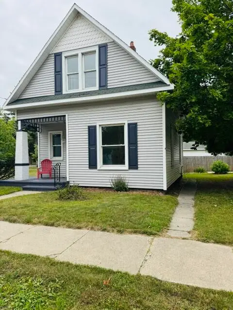 260 Fremont Street, Manistee, MI 49660 - #2