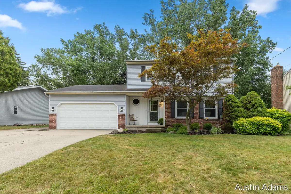 2110 Fawnwood Drive Se, Grand Rapids, MI 49508 - #1