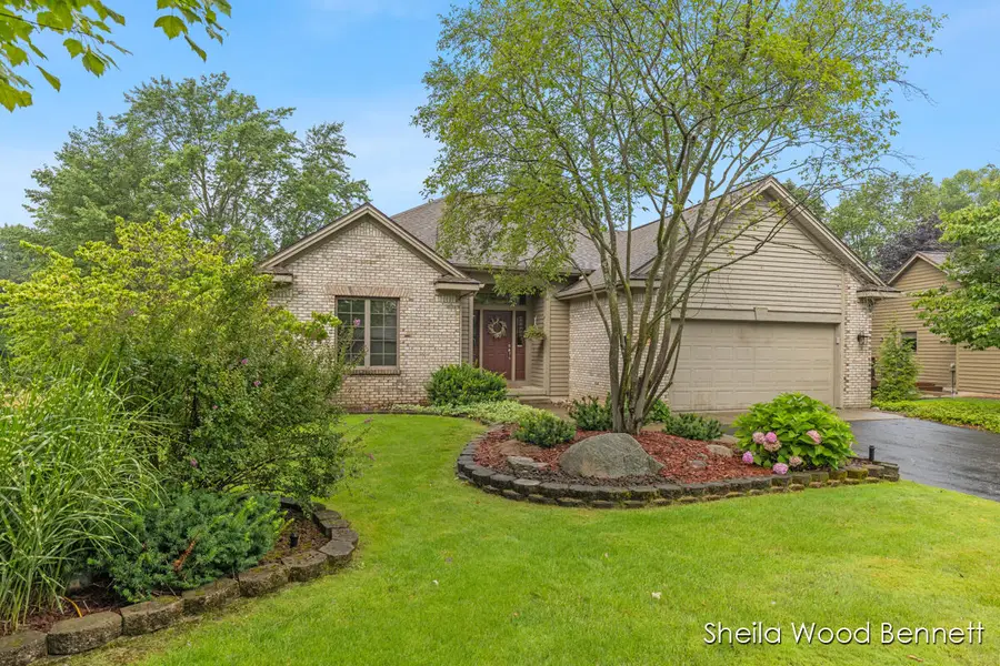 7023 Camelback Drive Ne, Rockford, MI 49341 - #3