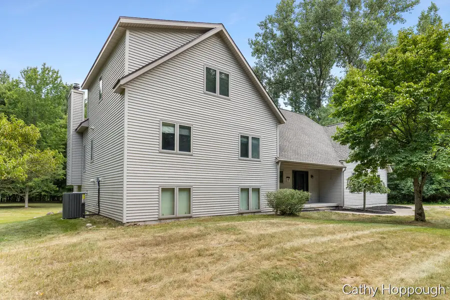 8687 River Run Trail, Greenville, MI 48838 - #3